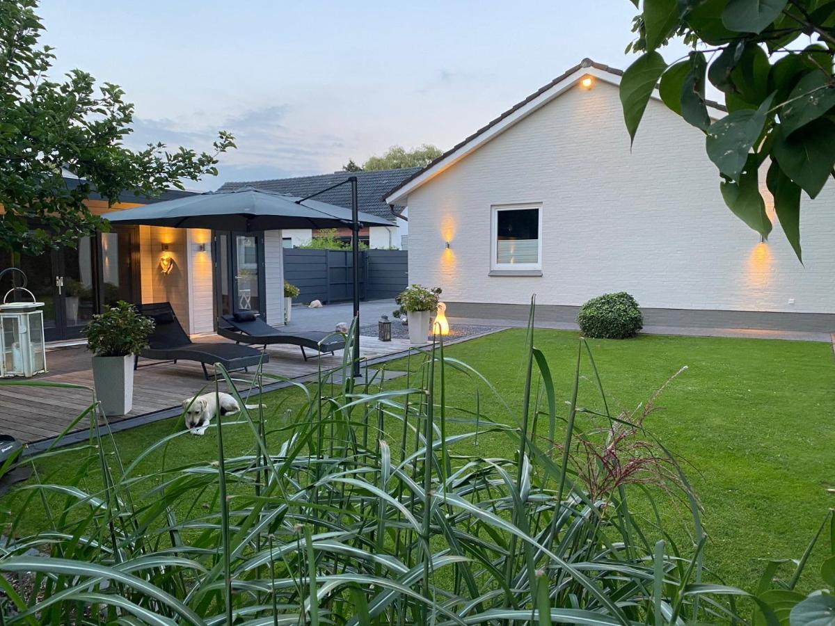 Family Ferienhaus Ennens Rhauderfehn Exterior photo